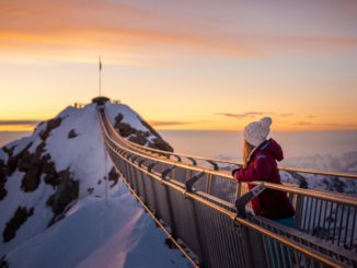 Peak Walk Glacier 3000